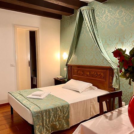 Hotel Canada Venice Luaran gambar
