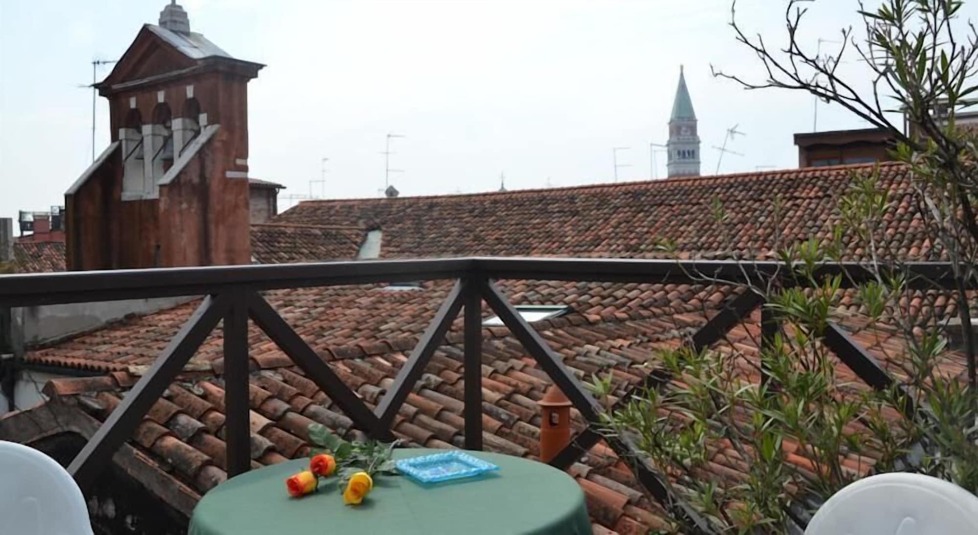 Hotel Canada Venice Luaran gambar
