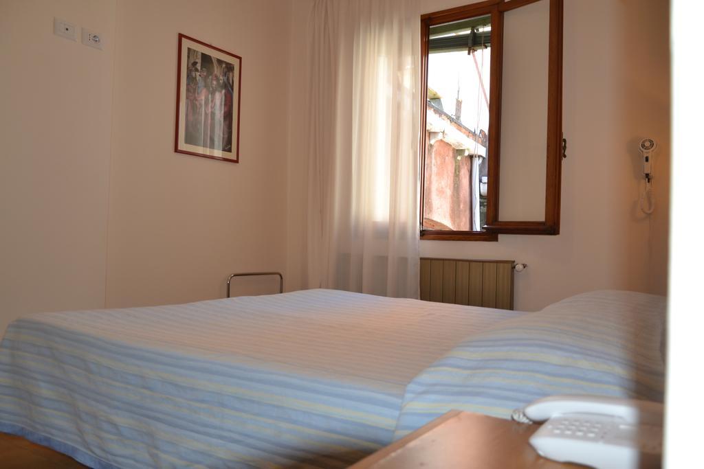 Hotel Canada Venice Luaran gambar