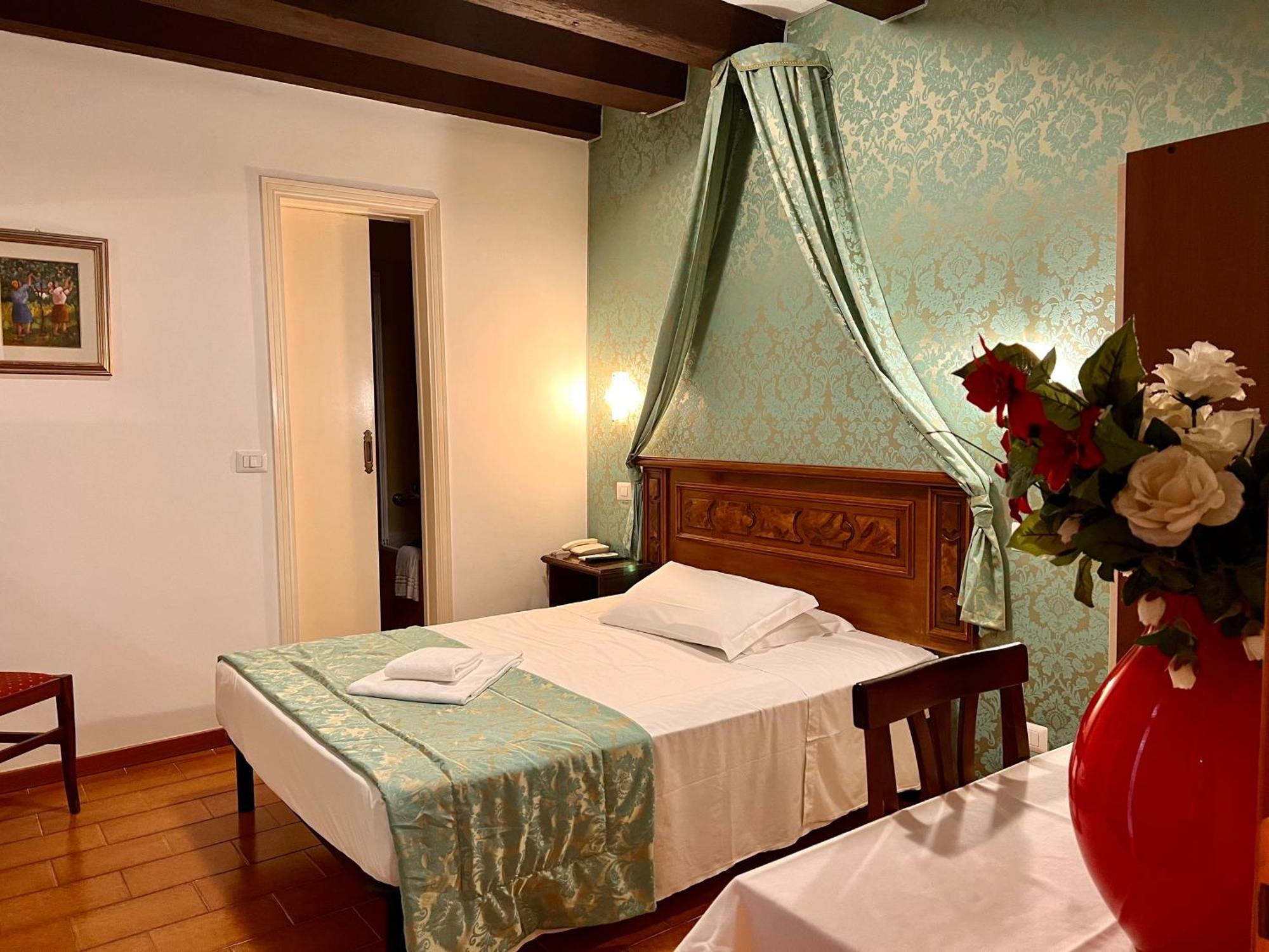 Hotel Canada Venice Luaran gambar