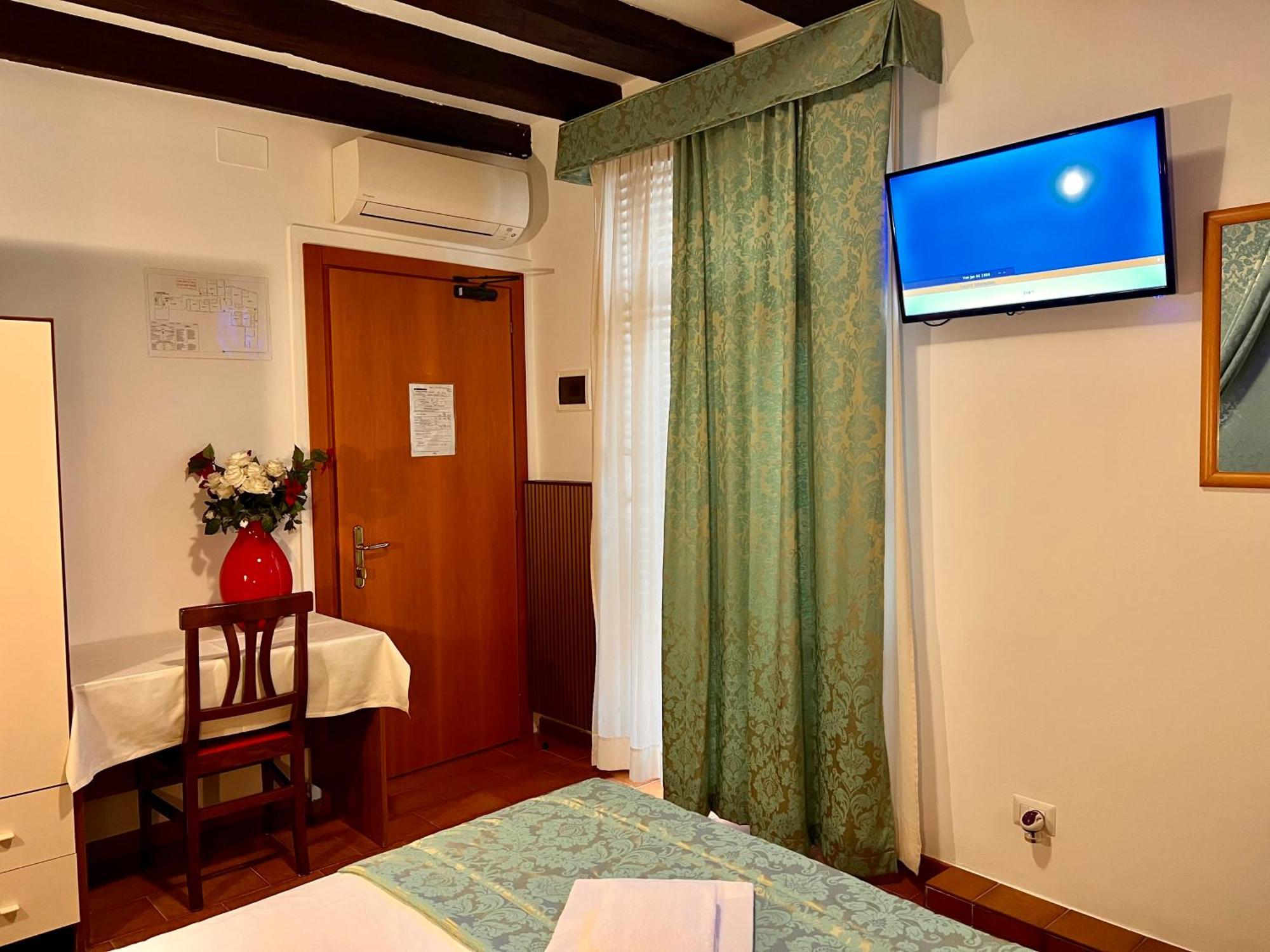 Hotel Canada Venice Luaran gambar