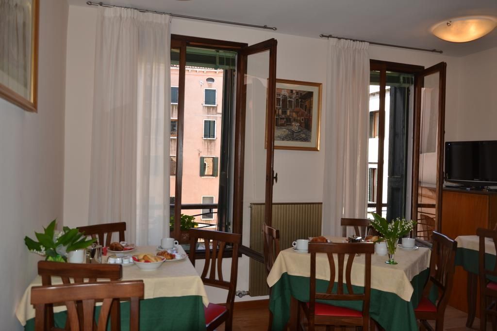 Hotel Canada Venice Luaran gambar
