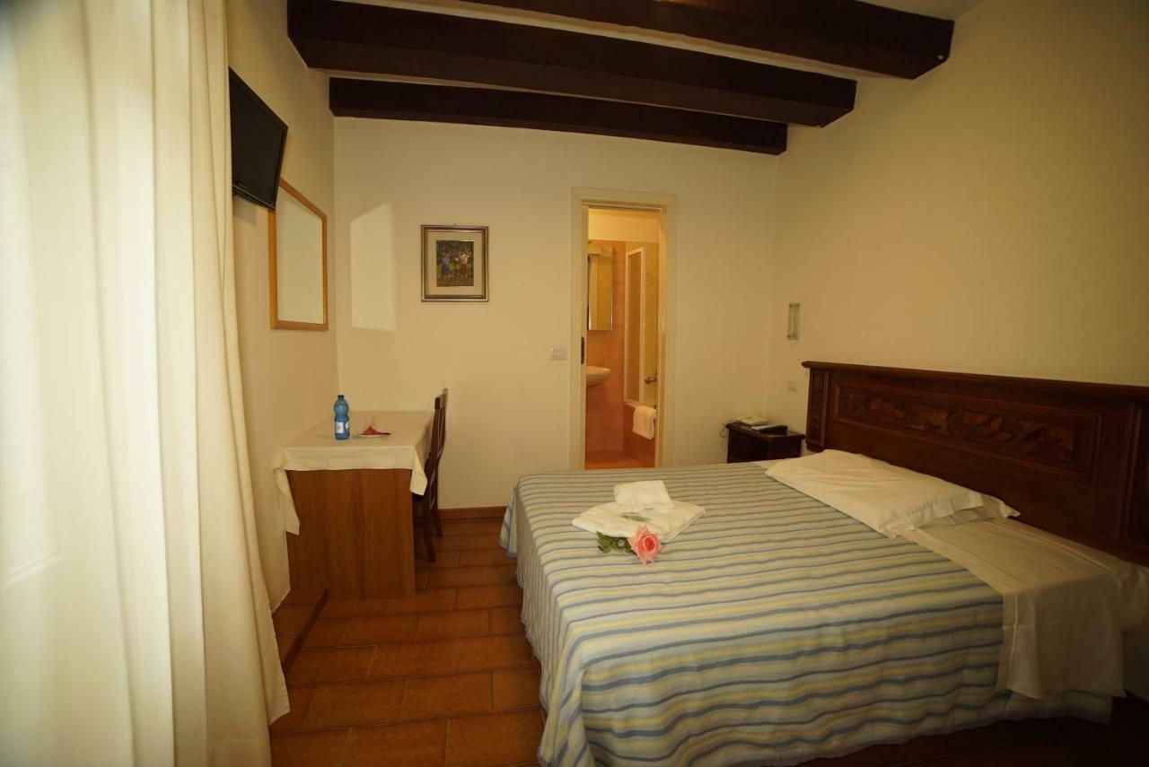 Hotel Canada Venice Luaran gambar