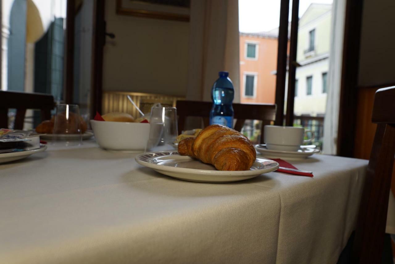 Hotel Canada Venice Luaran gambar